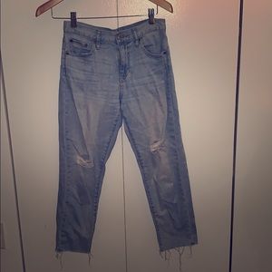 Middle rise ripped denim jeans slim fit